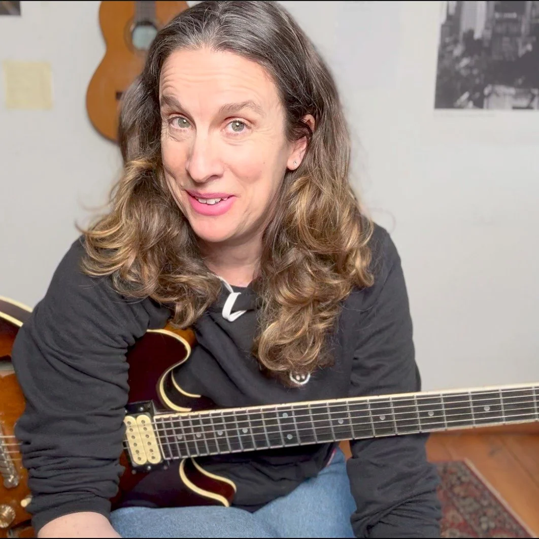week 33 
new jazz guitar coffe club video coming up

How Pat Metheny Uses the Double Diminished Scale on a 251 in minor ( not on the 5 chord !!)

join the club :
https://christina-j-ckel.mykajabi.com/offers/97376gW5/checkout
