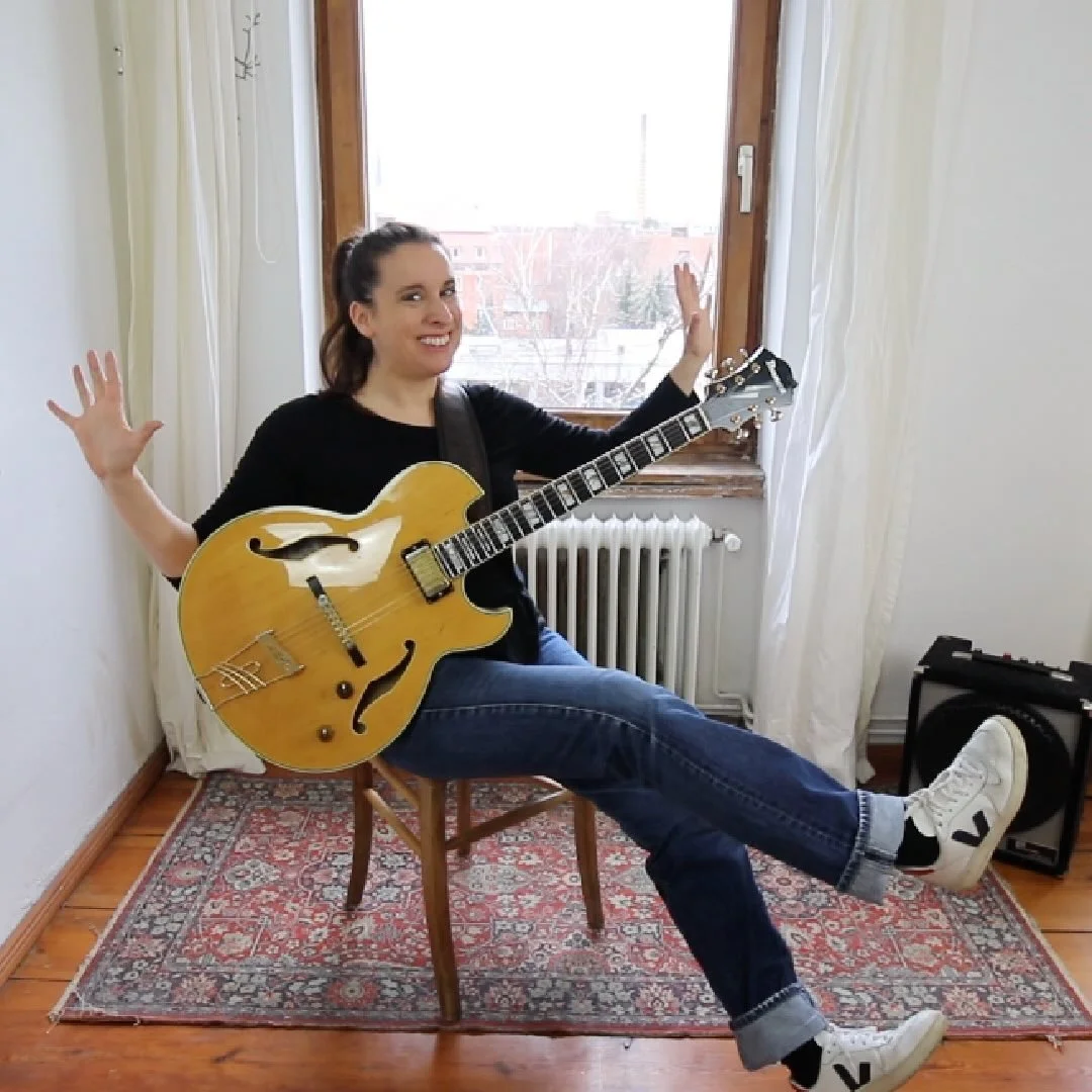 I finally made my Joe Pass Session 1 available as a replay + workbook 🎸

This is for anyone who wants to really understand the material &mdash; not just copy shapes.

👉 Link in bio