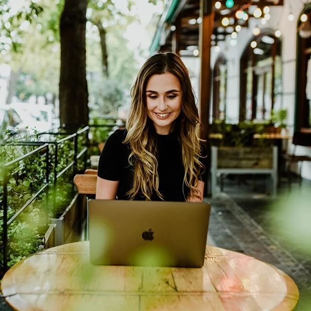 Dear Instagram... ⁠⠀
⁠⠀
Today, I am wishing for a timeline of more genuine posts, genuine people doing genuine things.
⁠⠀
I want to see the small businesses, the girls working from their garage and not sleeping at night. The guys waking up at 4am(or 