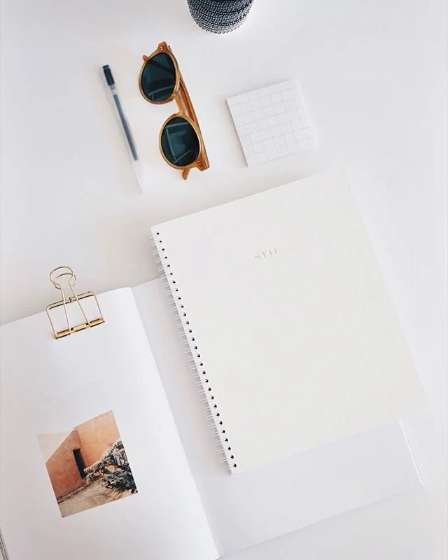 Absolutely obsessed with these warm tones and whites spaces at the moment 🍂 ⠀
⠀
⠀
Photography @stilclassics⠀
⠀
⠀
#inspired #spaces #design #creative #inspo #ux #ui #brand #design #balance #worklife #creative #obsessed #create #designwithkooble #new 