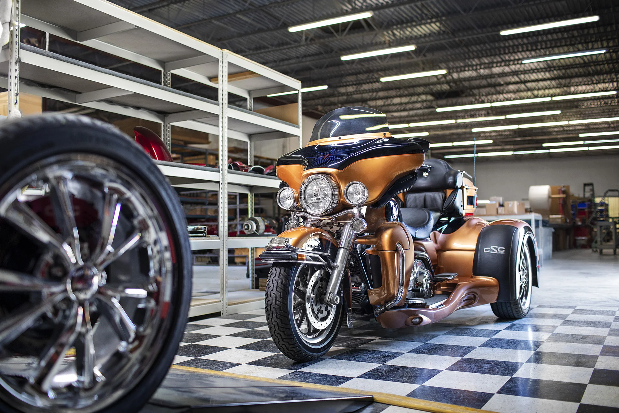 spotlight // INDUSTRIAL