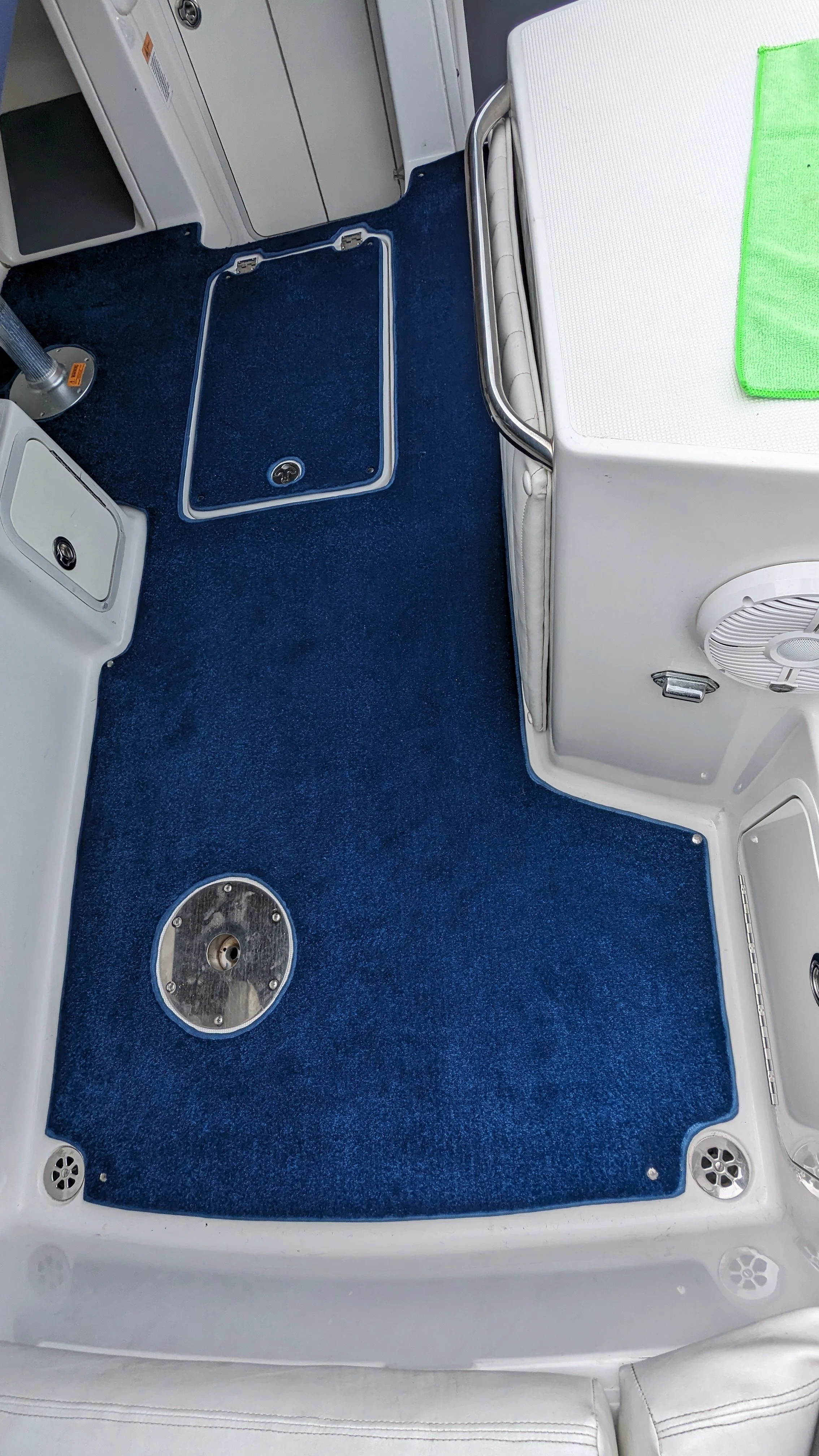 Blue exterior boat carpet 2024 (3).jpg