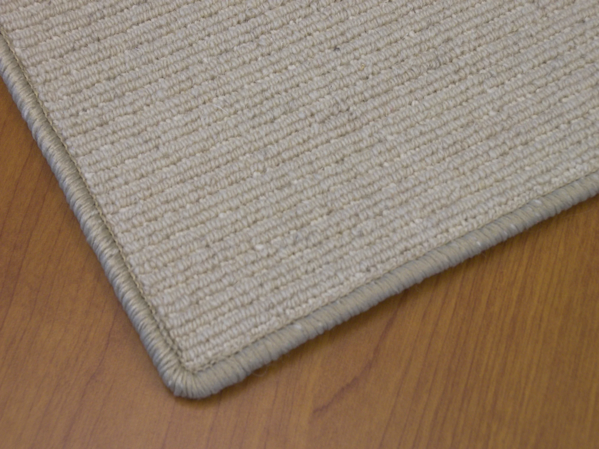 Serging Carpet Edge Finishing — MCCRANN CYRUS MFG
