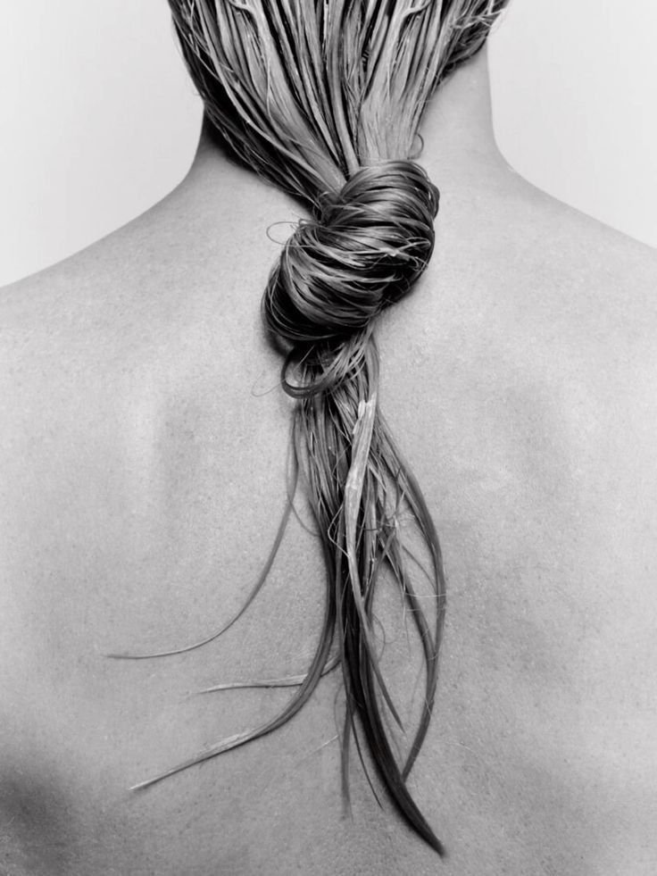 Fixing Frizzy Hair: DIY Options vs Seeing a Salon Stylist.