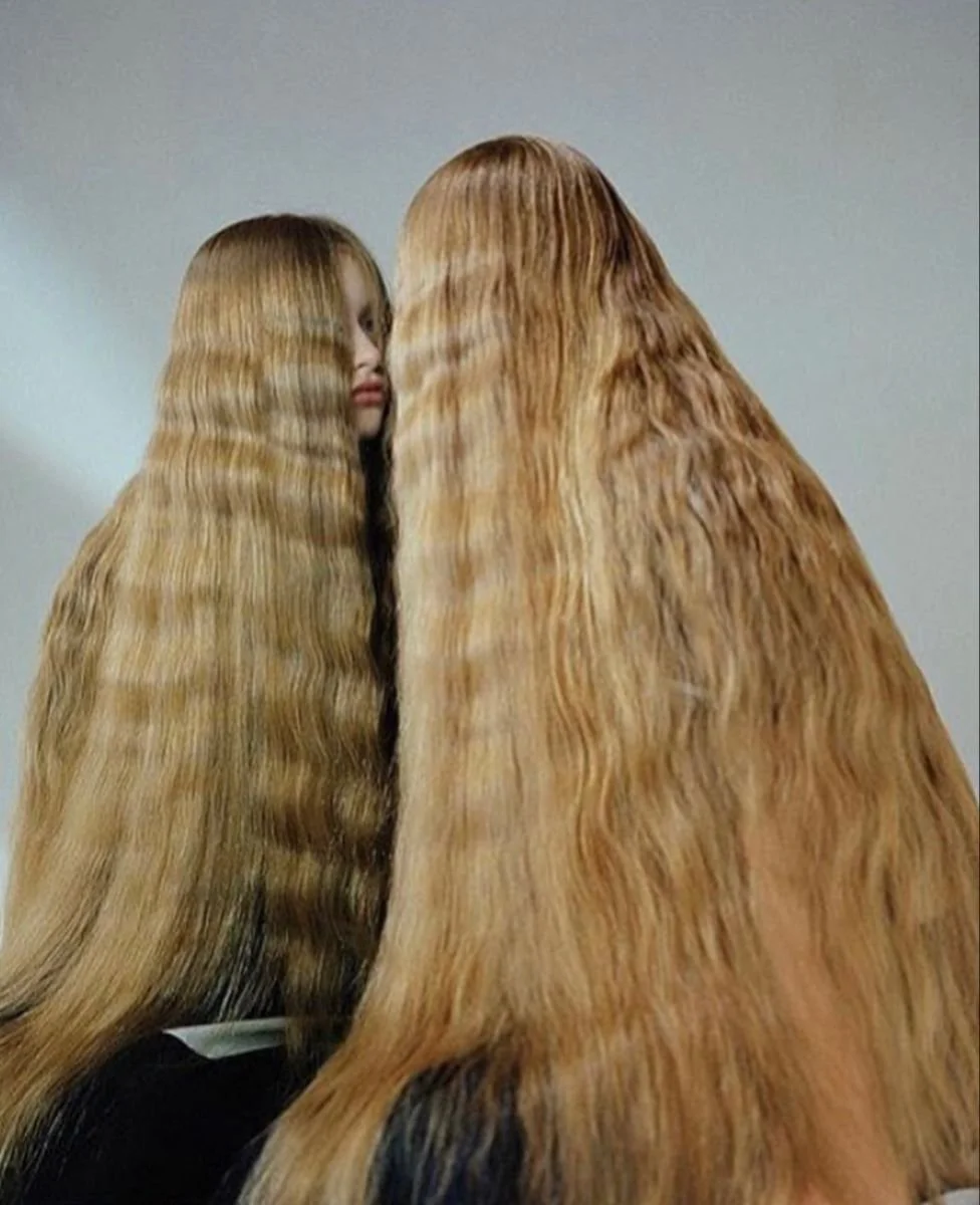 Hair Extensions in Calgary: Tape-In vs Hand-Tied