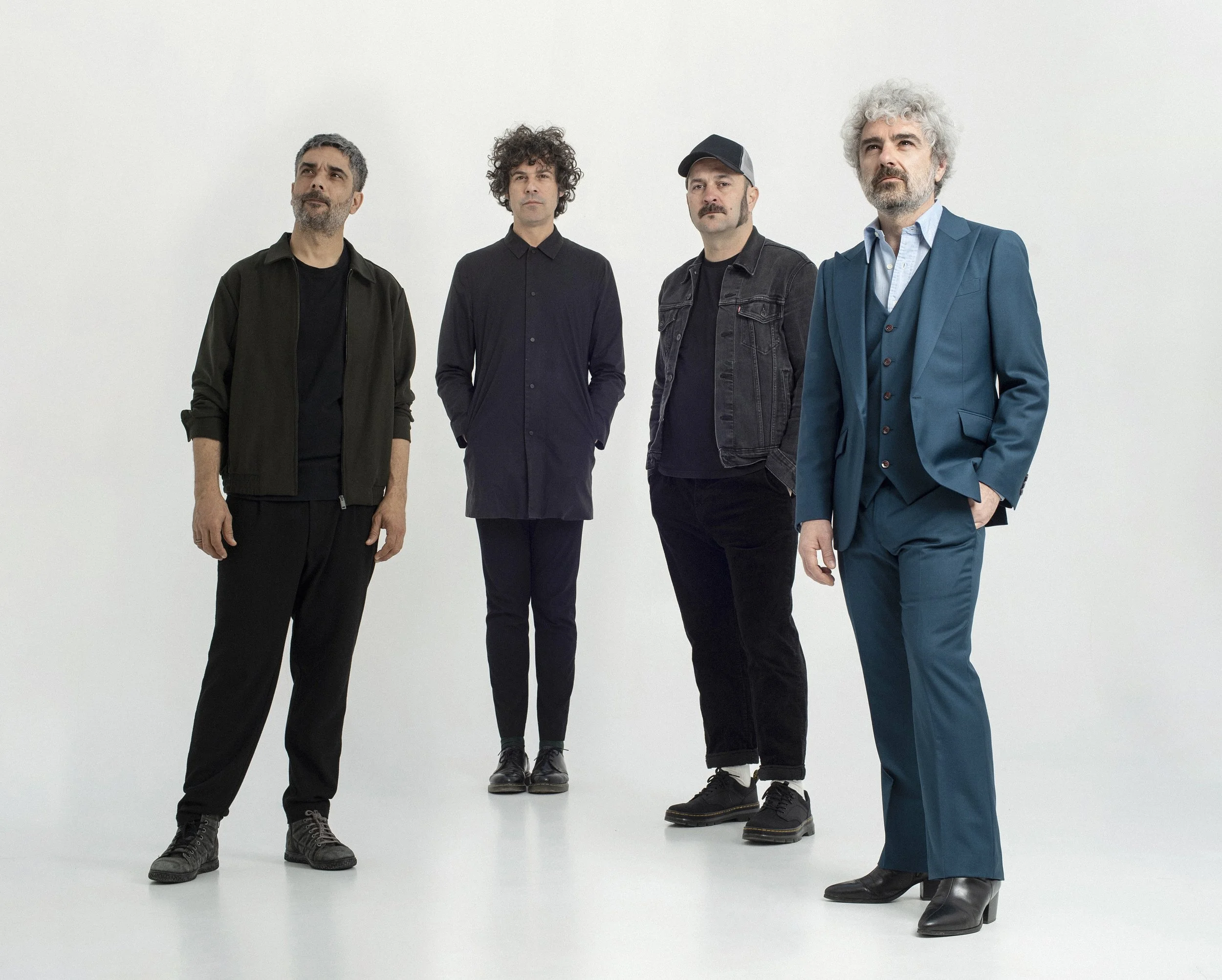 León Benavente arrasa con su nuevo disco y se coloca en el número dos de ventas de vinilos