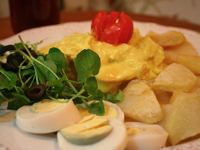 ¡LUNCH TIME! 🍽
En Wonderland Café contamos con varias opciones en nuestro menú a la hora del almuerzo.
•Plato del día, ensaladas y quiches, que incluyen jugo de fruta natural por $ 5.900
•Sopas y cremas, más tostadas por $ 2.500
De lunes a viernes entre 12:00 y 14:30 hrs...
Rosal 361, Lastarria.