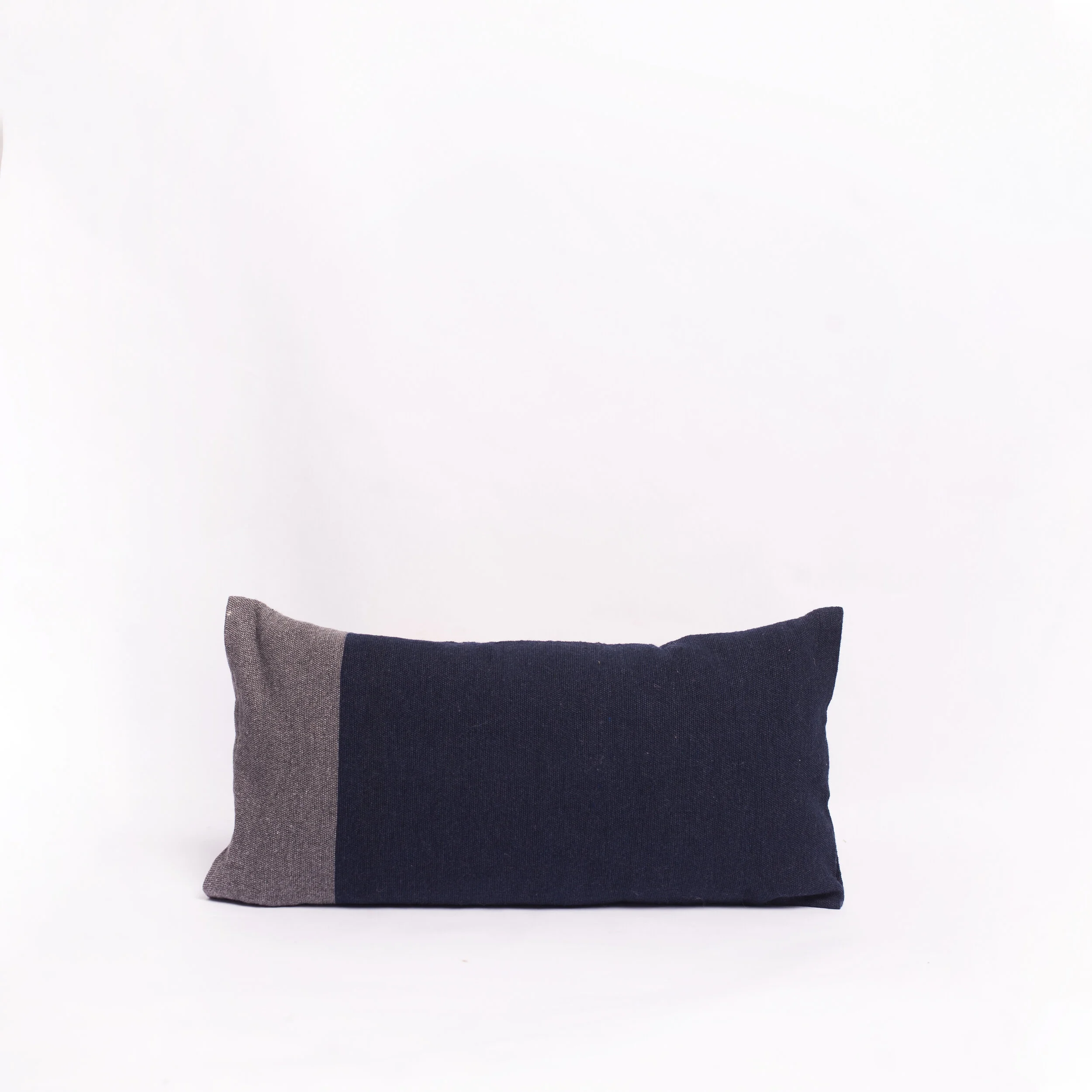  Blue rectangular pillow