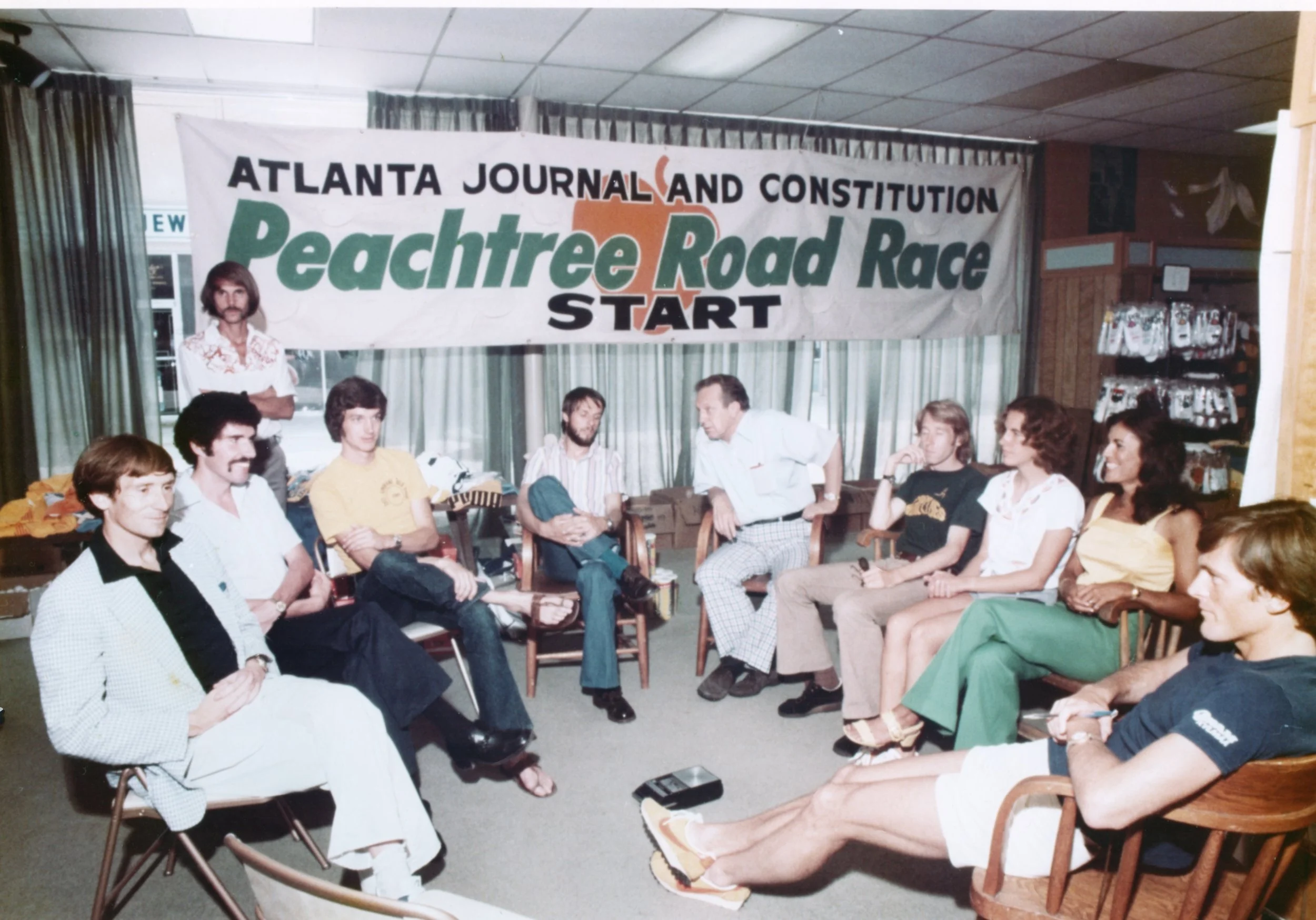 A pre-race press conference featured Ed Leddy, Galloway, Kardong, Viren, Rodgers, Neppel, Barron and Kenny Moore.