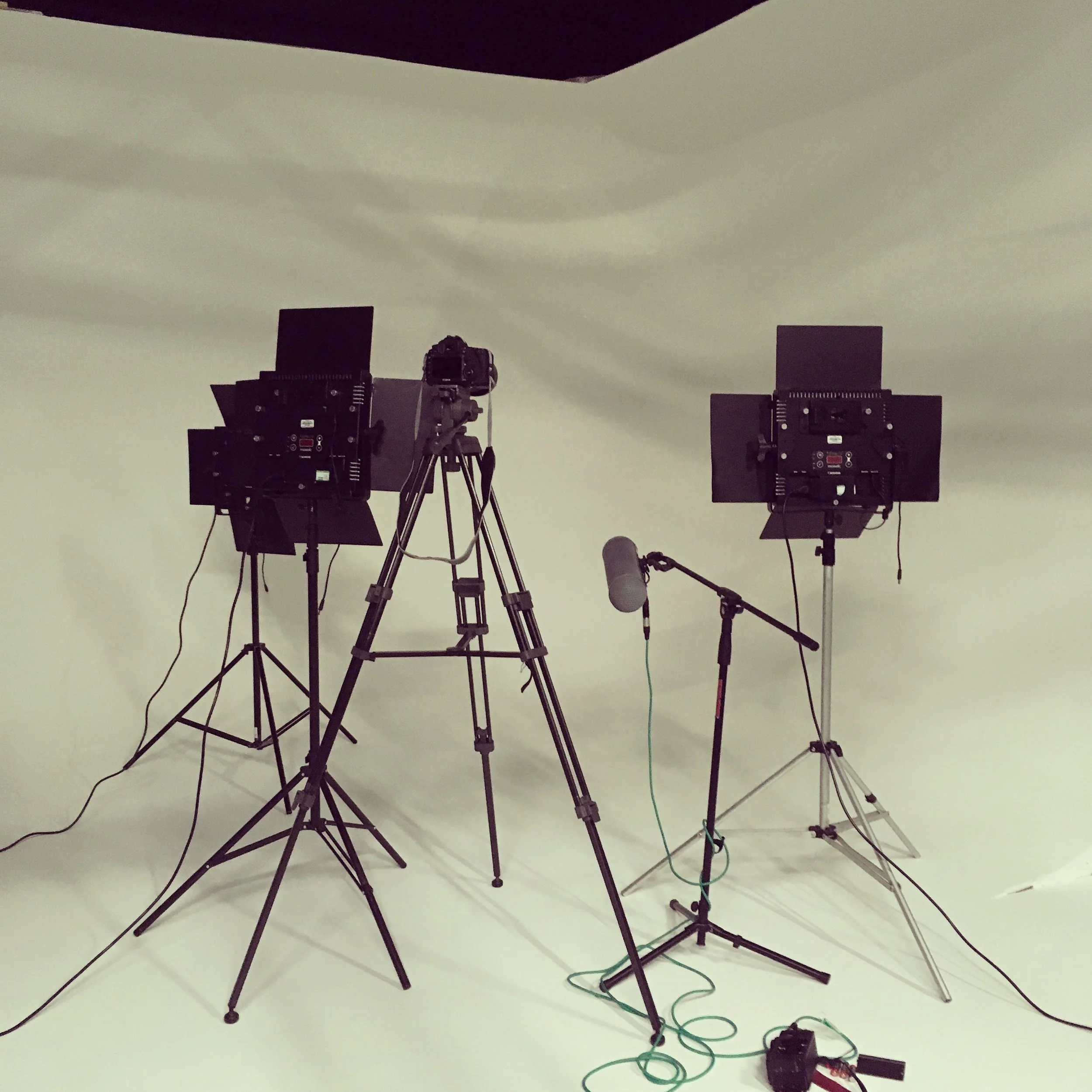  I also do a lot of corporate filmmaking - working on instructional videos as a presenter. Love a bit of autocue! 