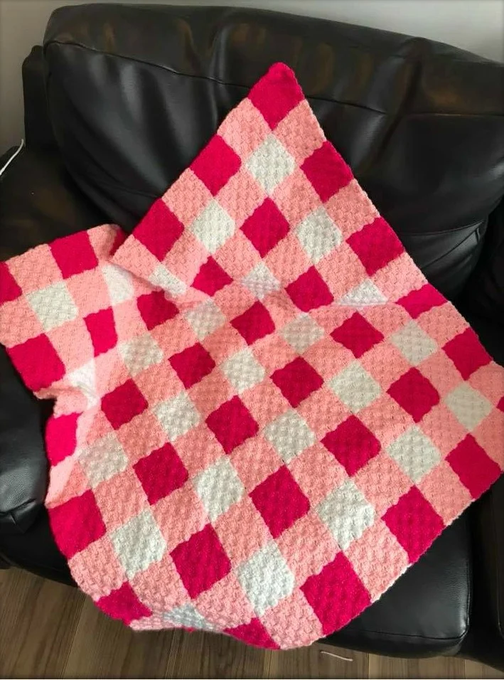 Pink Gingham Kids Afghan, C2C Crochet Pattern