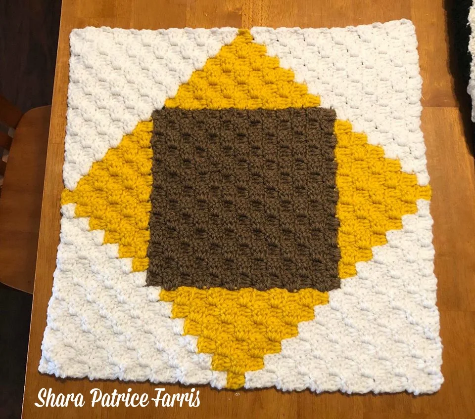 #1 Julia Quilt Square C2C Crochet Pattern