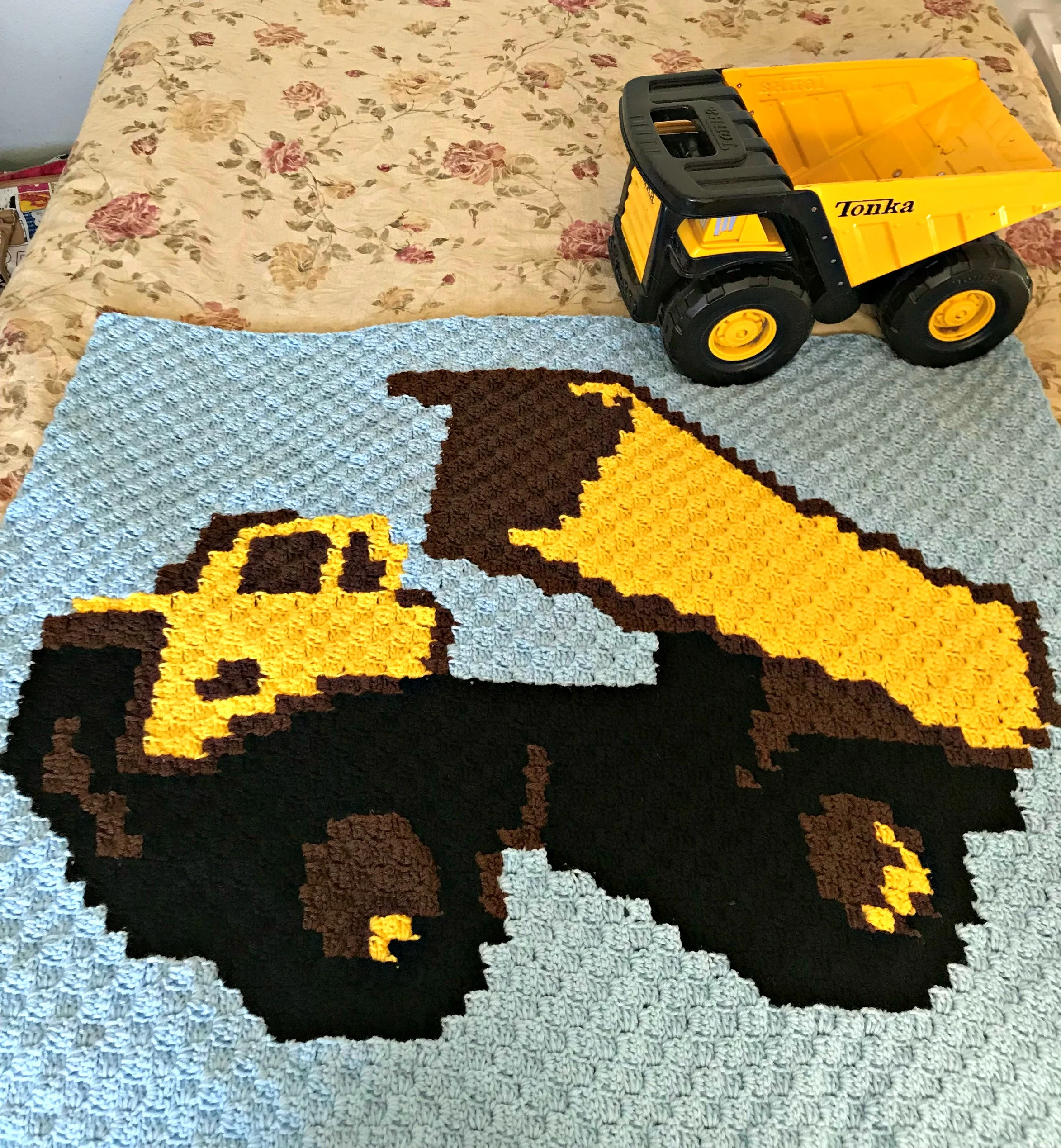 Dump Truck Kids Afghan, C2C Crochet Pattern
