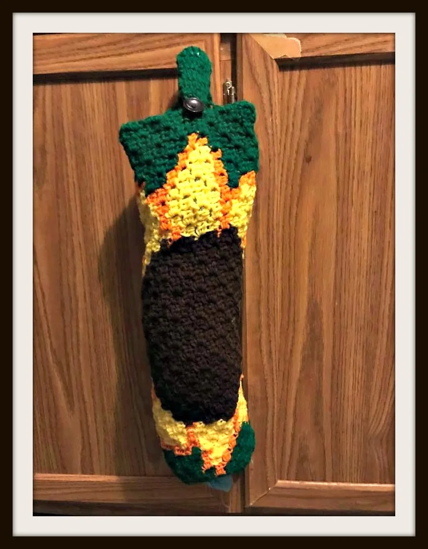 Sunflower Grocery Bag Holder, C2C Crochet Pattern