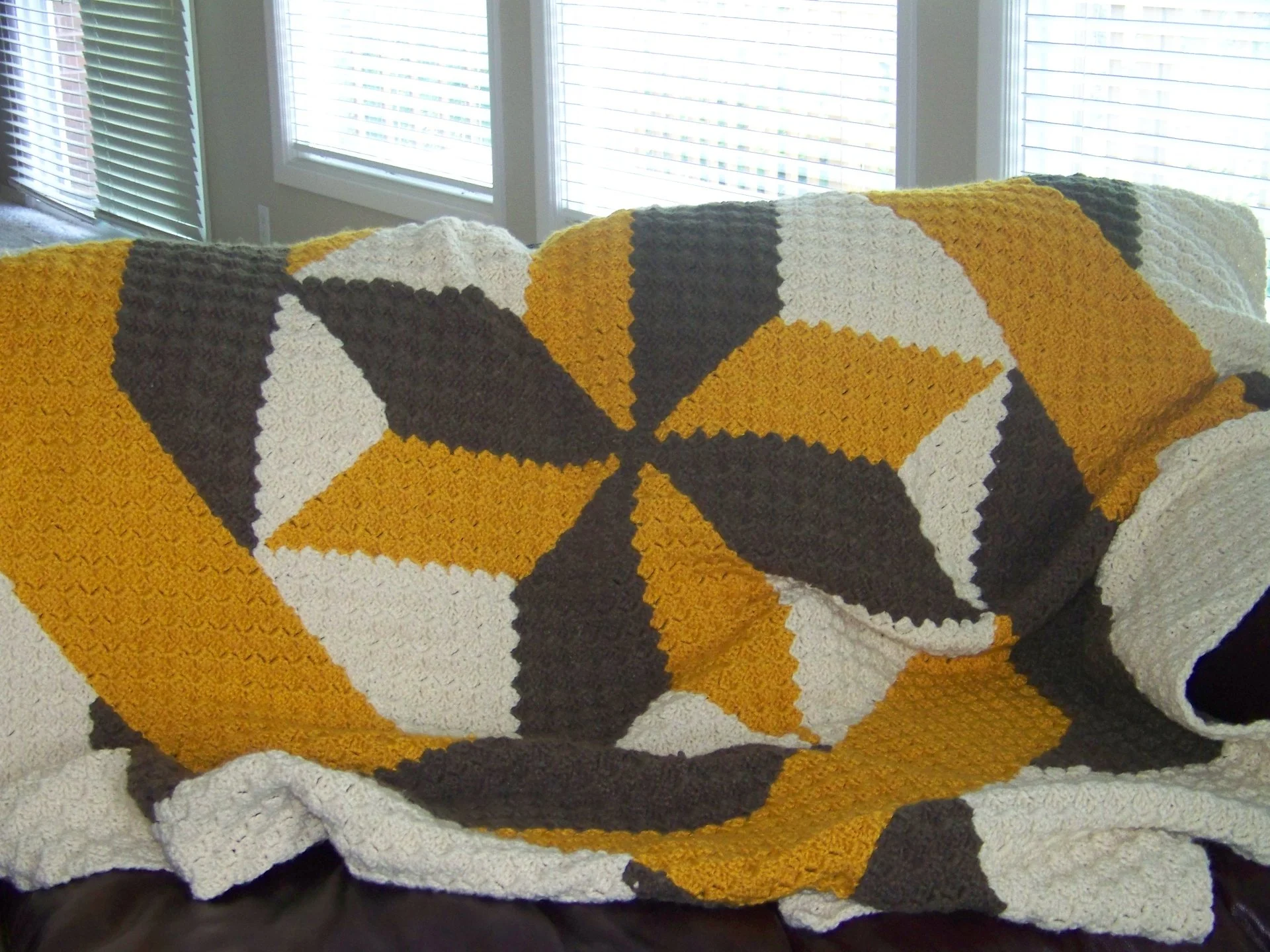 Blocked Star Quilt Afghan, C2C Crochet Pattern