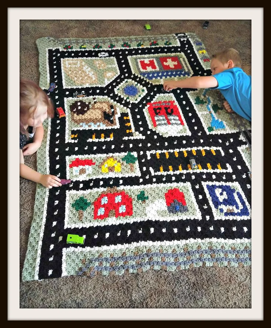 Ravelry 1 city play mat.jpg