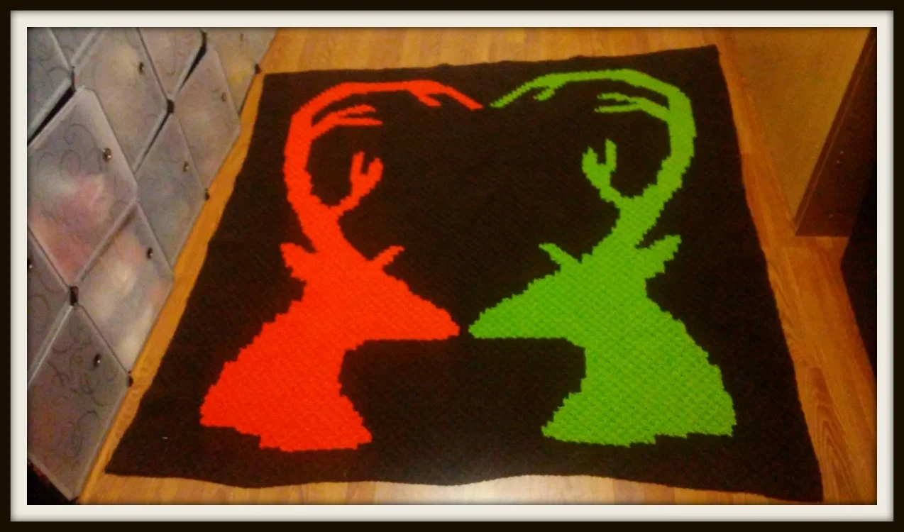 Deer Love Afghan, 3 Color, Queen Size, C2C Crochet Pattern