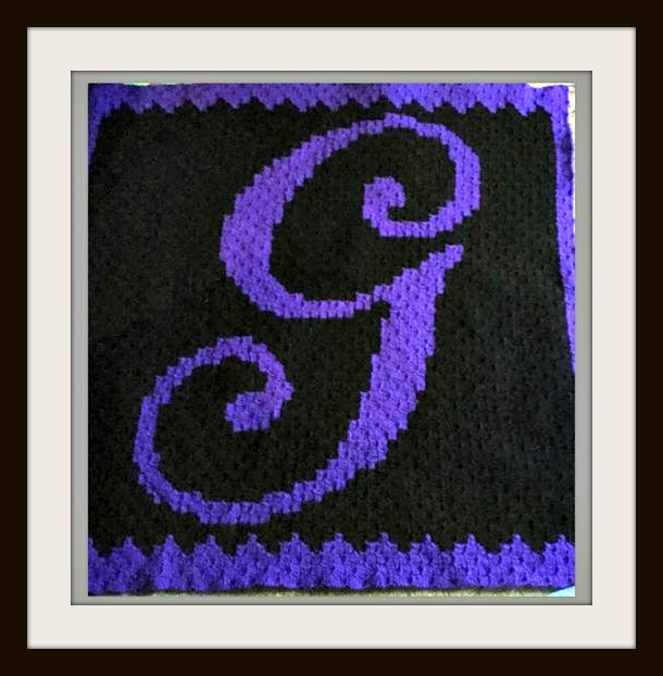 Letter G Kids Afghan, C2C Crochet Pattern