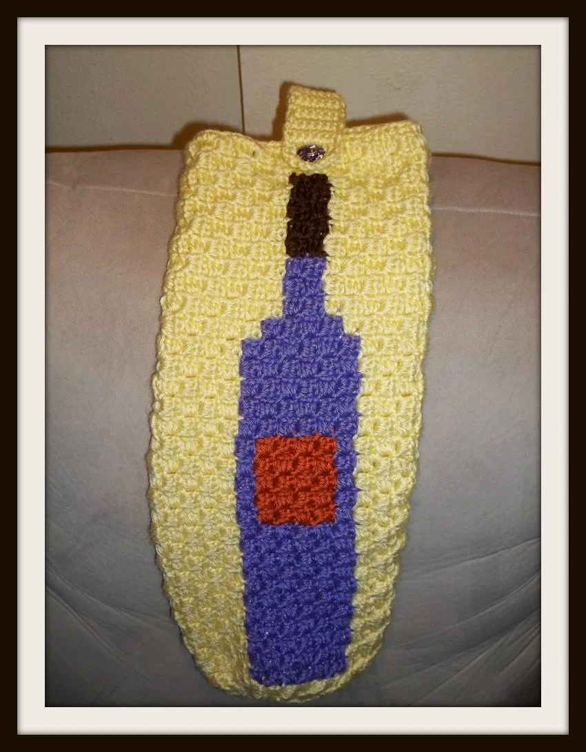Wine Bottle Grocery Bag Holder, C2C Crochet Pattern