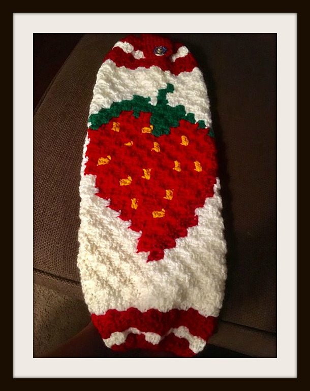 Strawberry Grocery Bag Holder, C2C Crochet Pattern