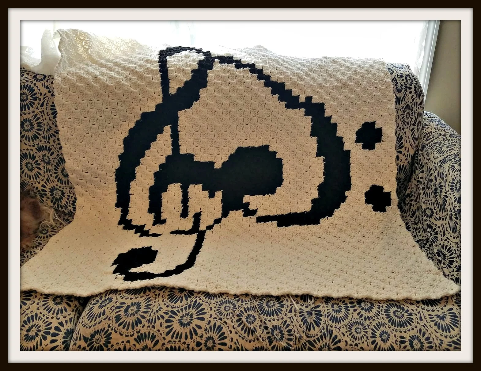 Love Music Afghan, C2C Crochet Pattern, Black and White