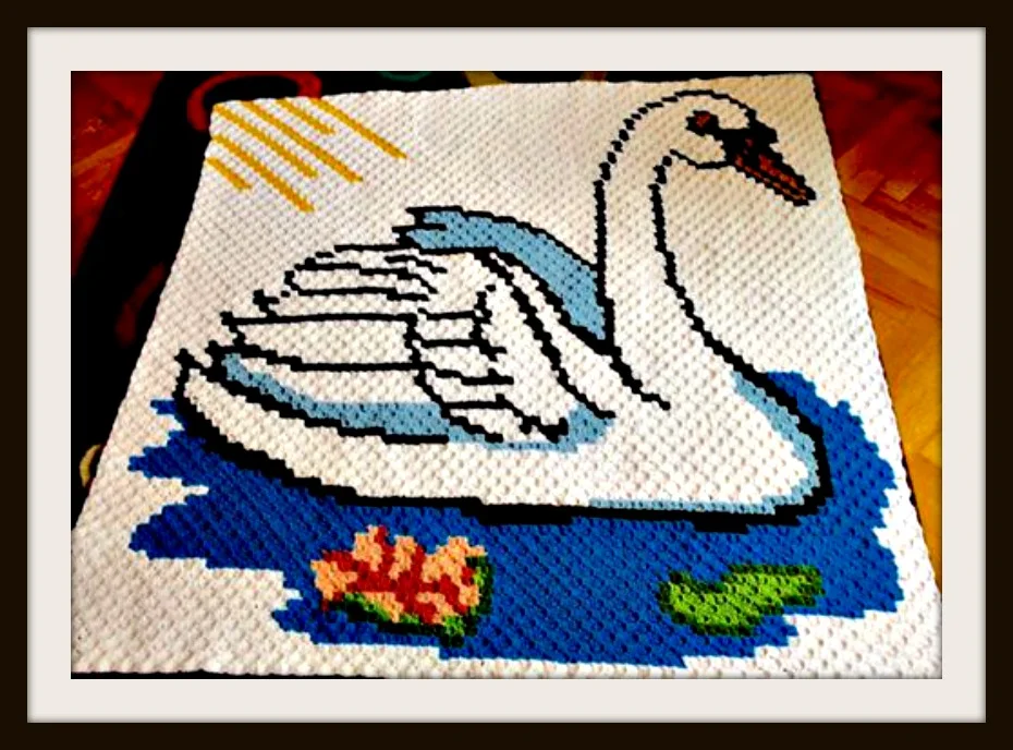 Swan with Water Lily Afghan, C2C Crochet Pattern