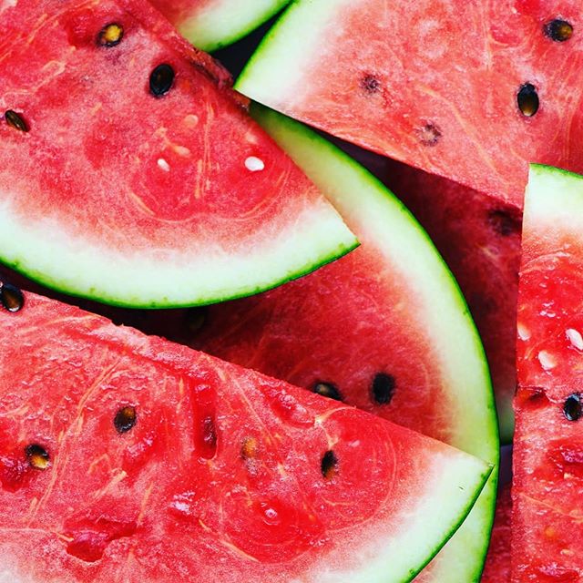 🌱Recipe🌱
Why are watermelons red?

Watermelons are packed with lycopene, a potent antioxidant, which gives them their gorgeous color! 
Watermelon is 92% water and is a low-calorie and low-sugar fruit that will hydrate you and satiate your hunger wh