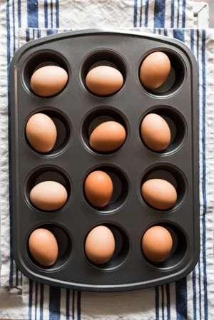 momstrosity hard boiled eggs-3.jpg
