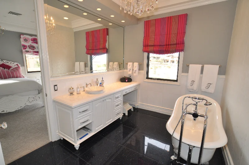 Bathrooms 3.jpg