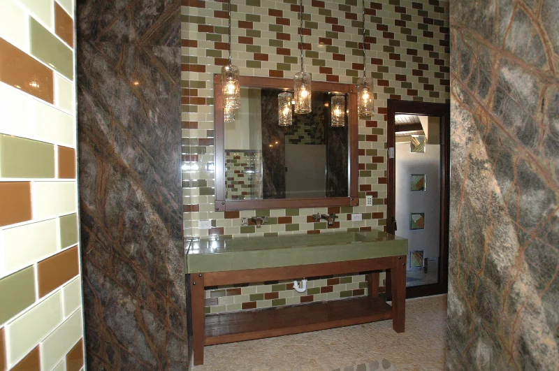 Bathrooms 4.jpg