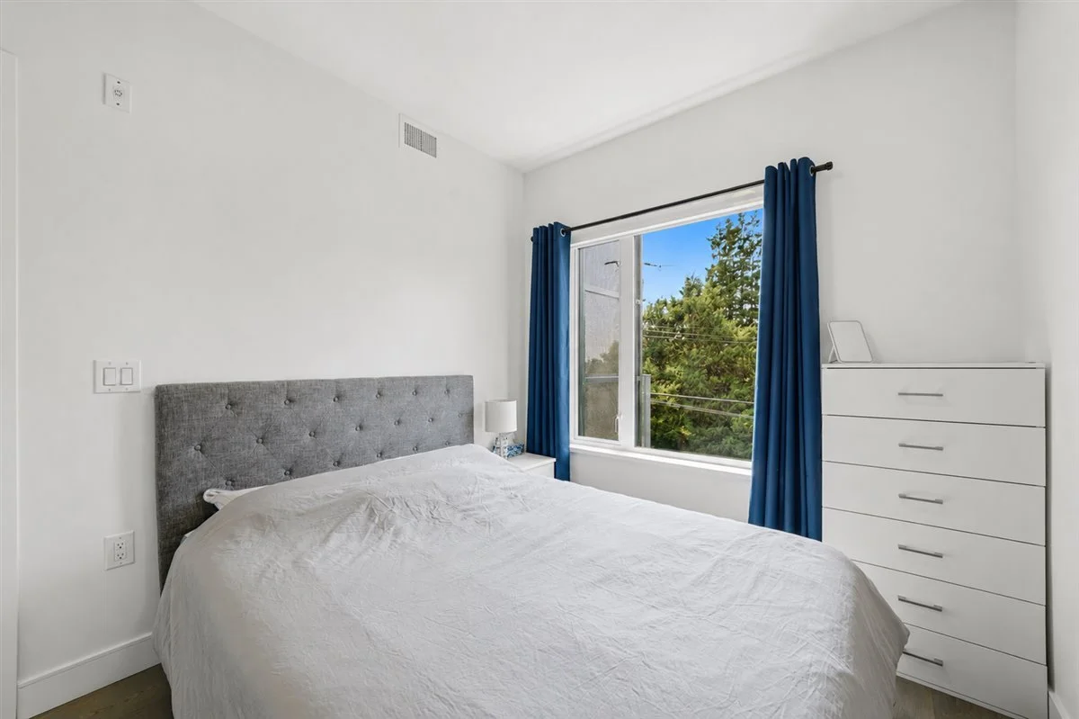 25-3DIM_002-Alt- Corrected Blinds.png