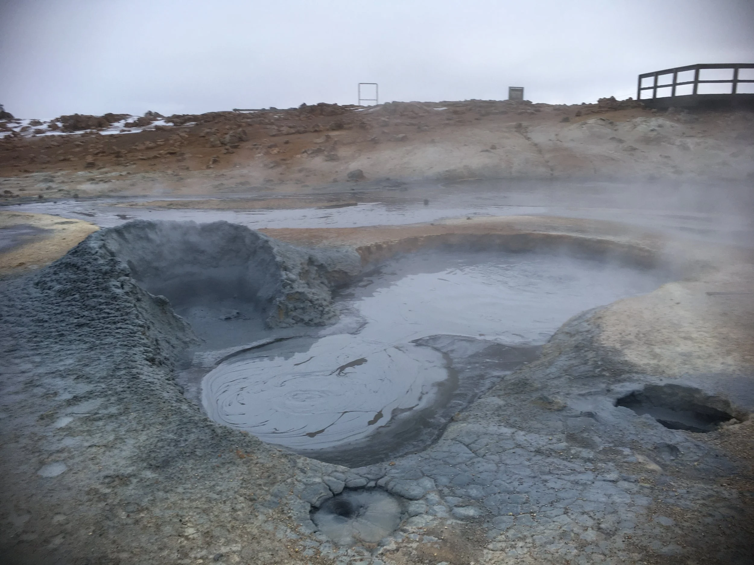  Boiling blue mud pot 