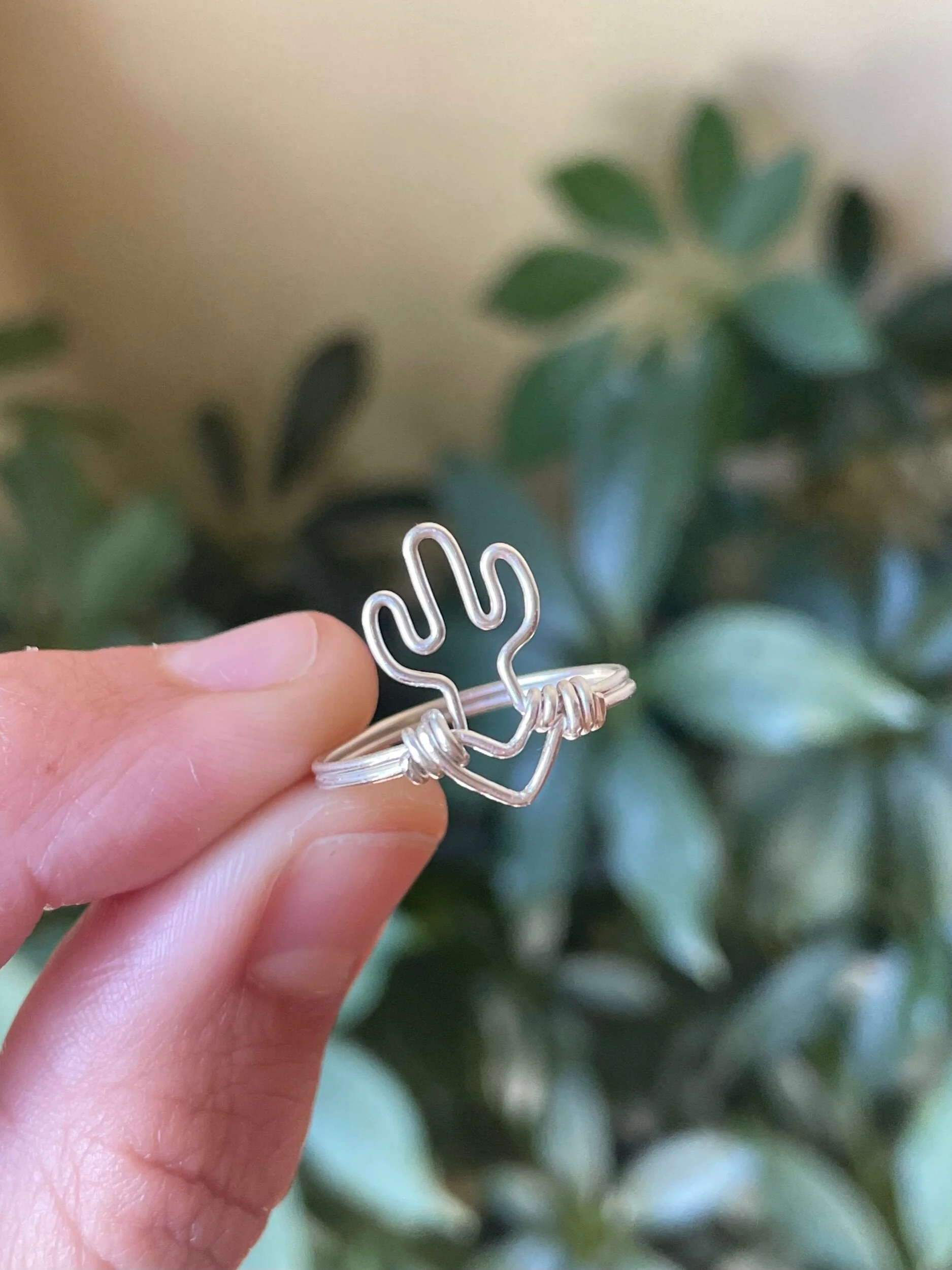 4C97BC67-CB9B-4241-B141-E9002D656567