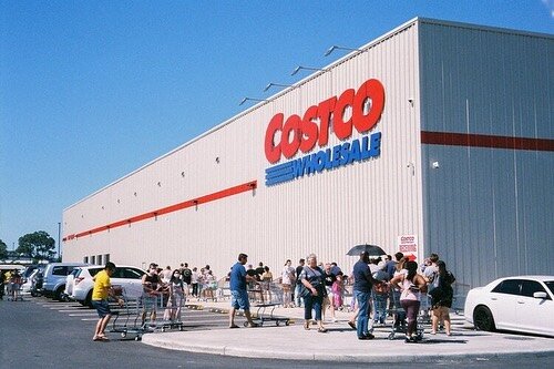 Photographer: @peterdhayes
Use #focalcollective to be featured! 🎞
&mdash;&mdash;&mdash;
Check out Costco Covid-19 written and photographed by @peterdhayes. He shares his experiences on western society&rsquo;s overconsumption during these trying time