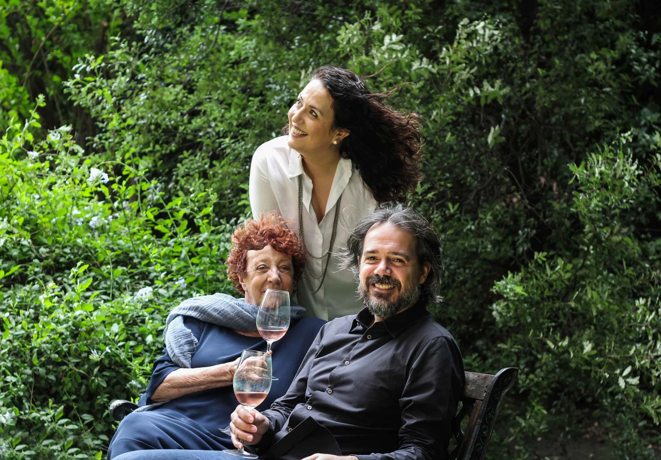 Elisabeth Checa edita una nueva edición de su reconocida guía de vinos