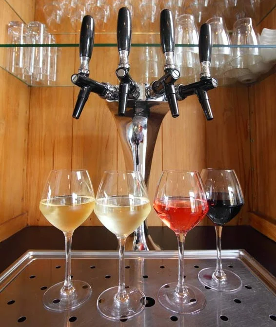 vino+tirado+canillas.jpg