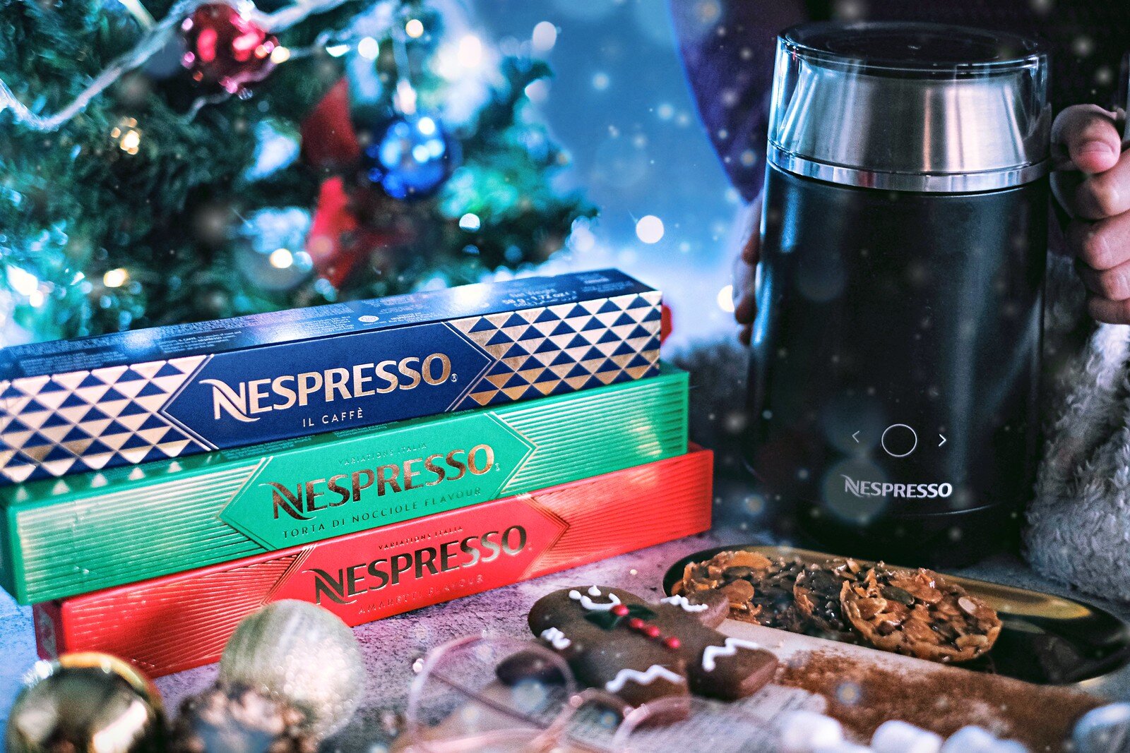 Las versiones festivas y los modernos Travel Mugs de Nespresso para regalar  en estas fiestas — Vinos y Negocios - Donde se encuentran los Profesionales  del Trade de Vinos y Spirits de