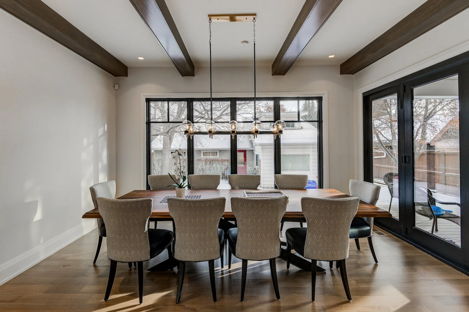 SAM 1424 Photo 4 Dining.jpg