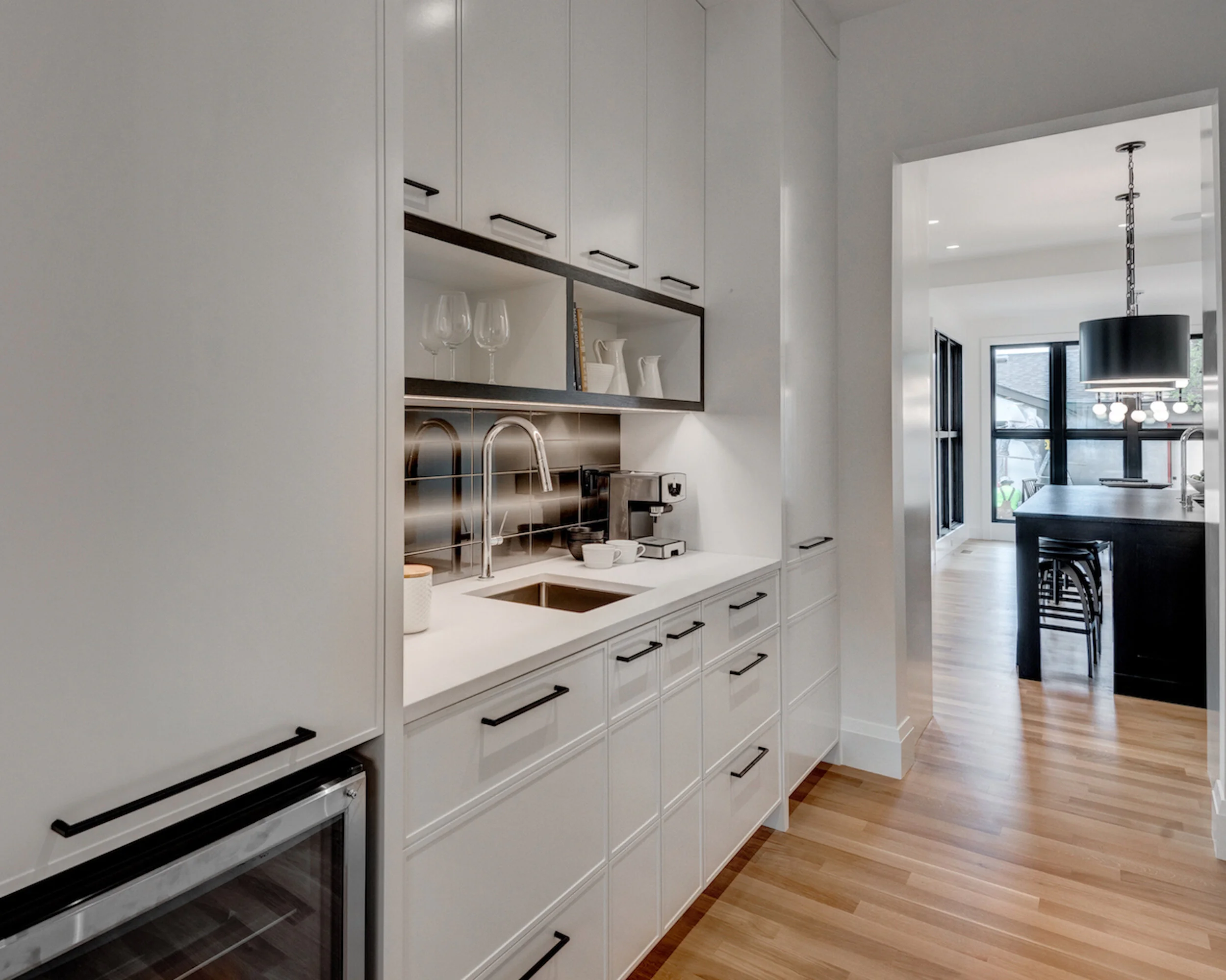 SAM 2313 Option 4 Breakfast Bar.jpg