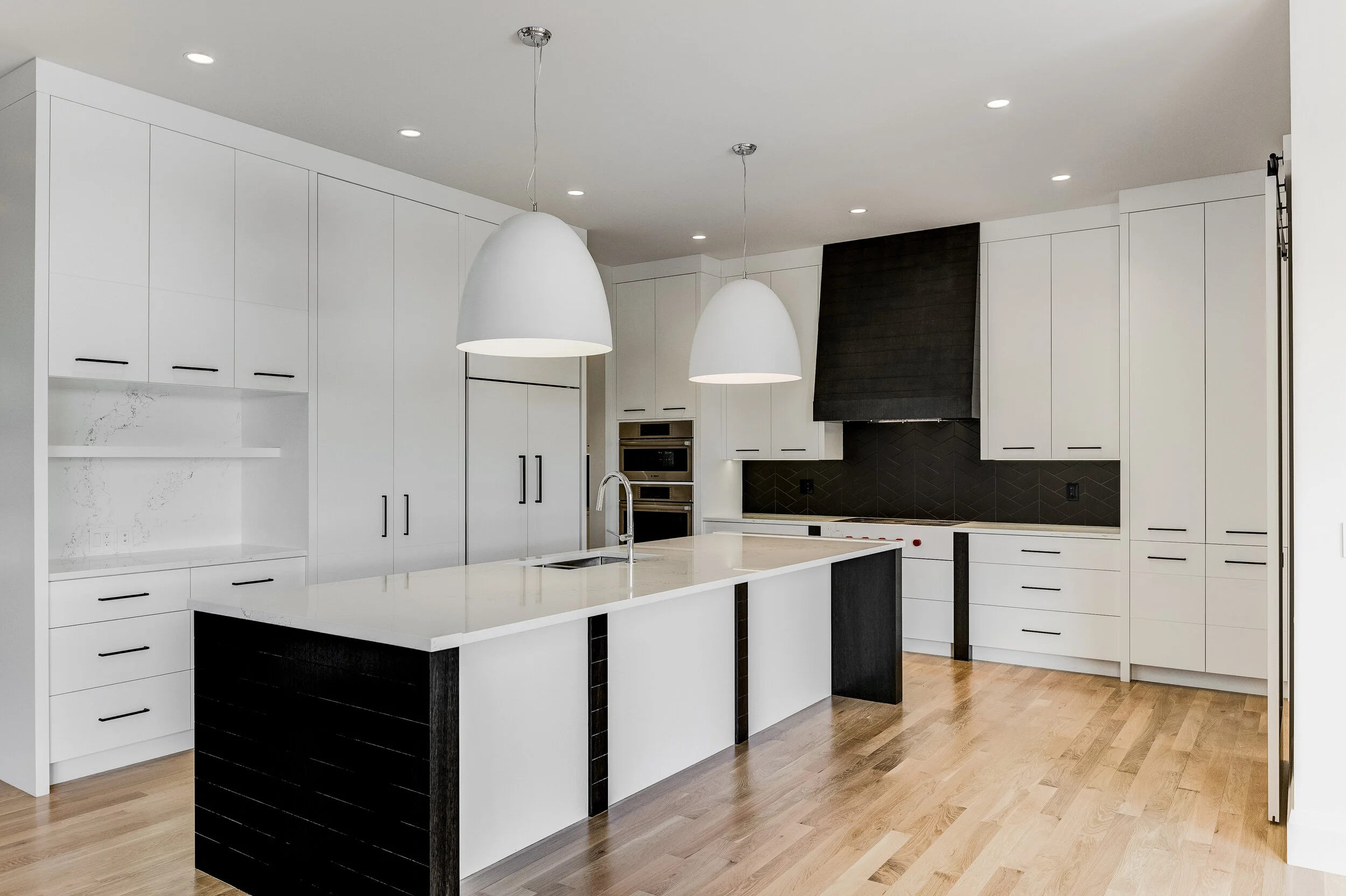 01.31.2020 - Dram Ridge Homes - 124 34a St NW-8.jpg