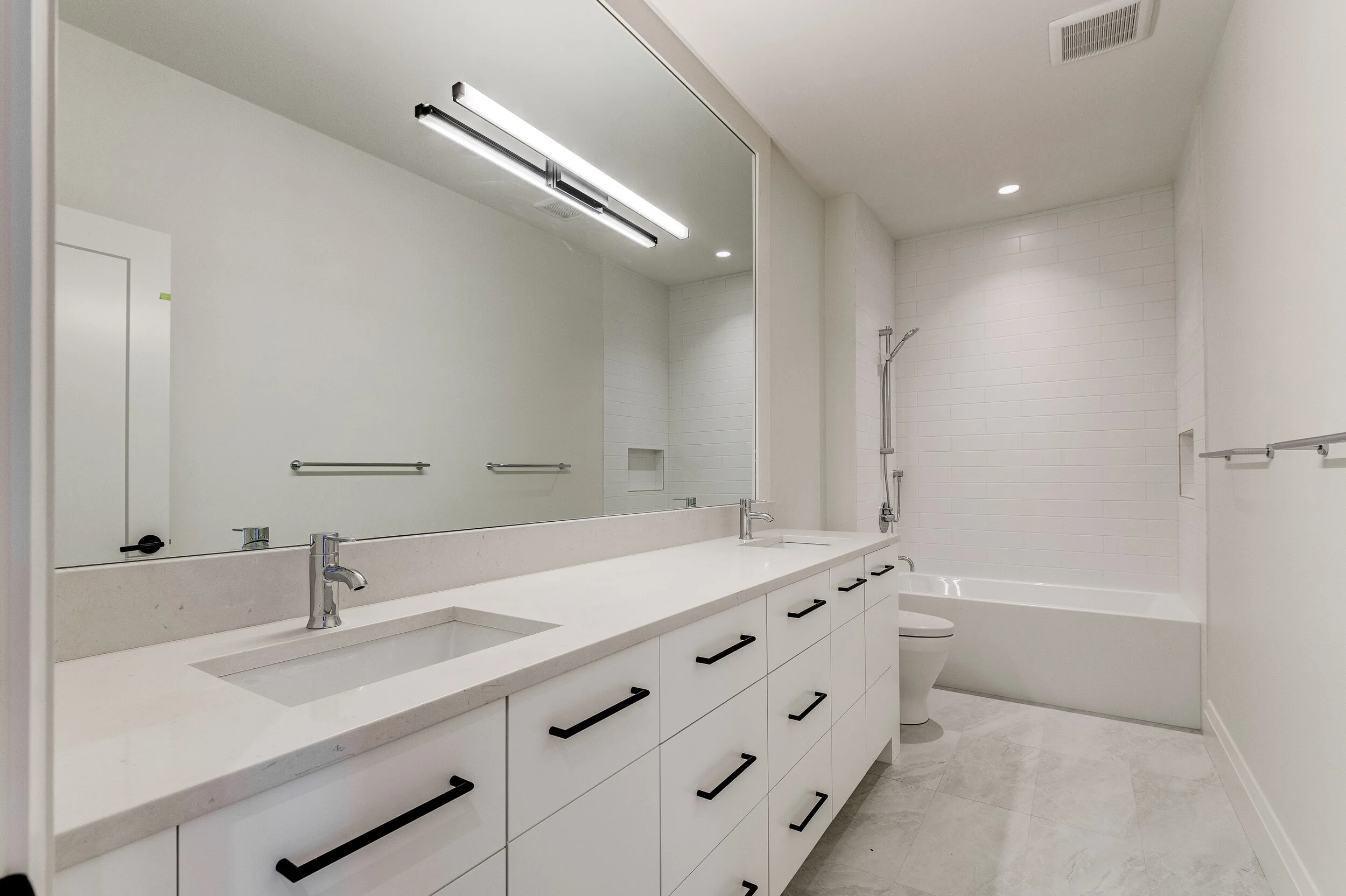 01.31.2020 - Dram Ridge Homes - 124 34a St NW-28.jpg