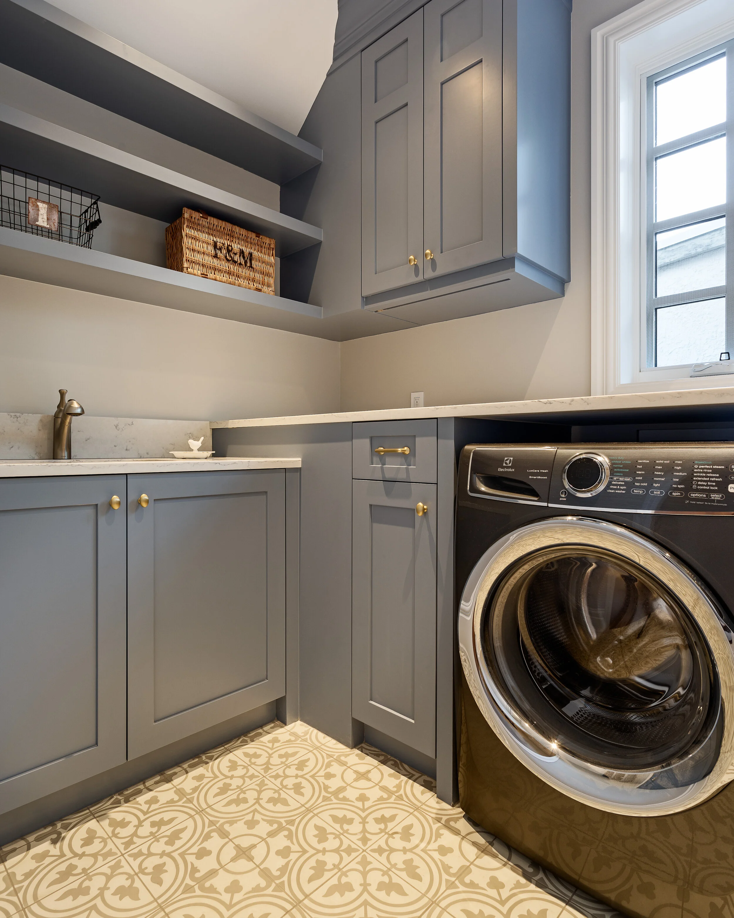 3215 5 Option Laundry.jpg