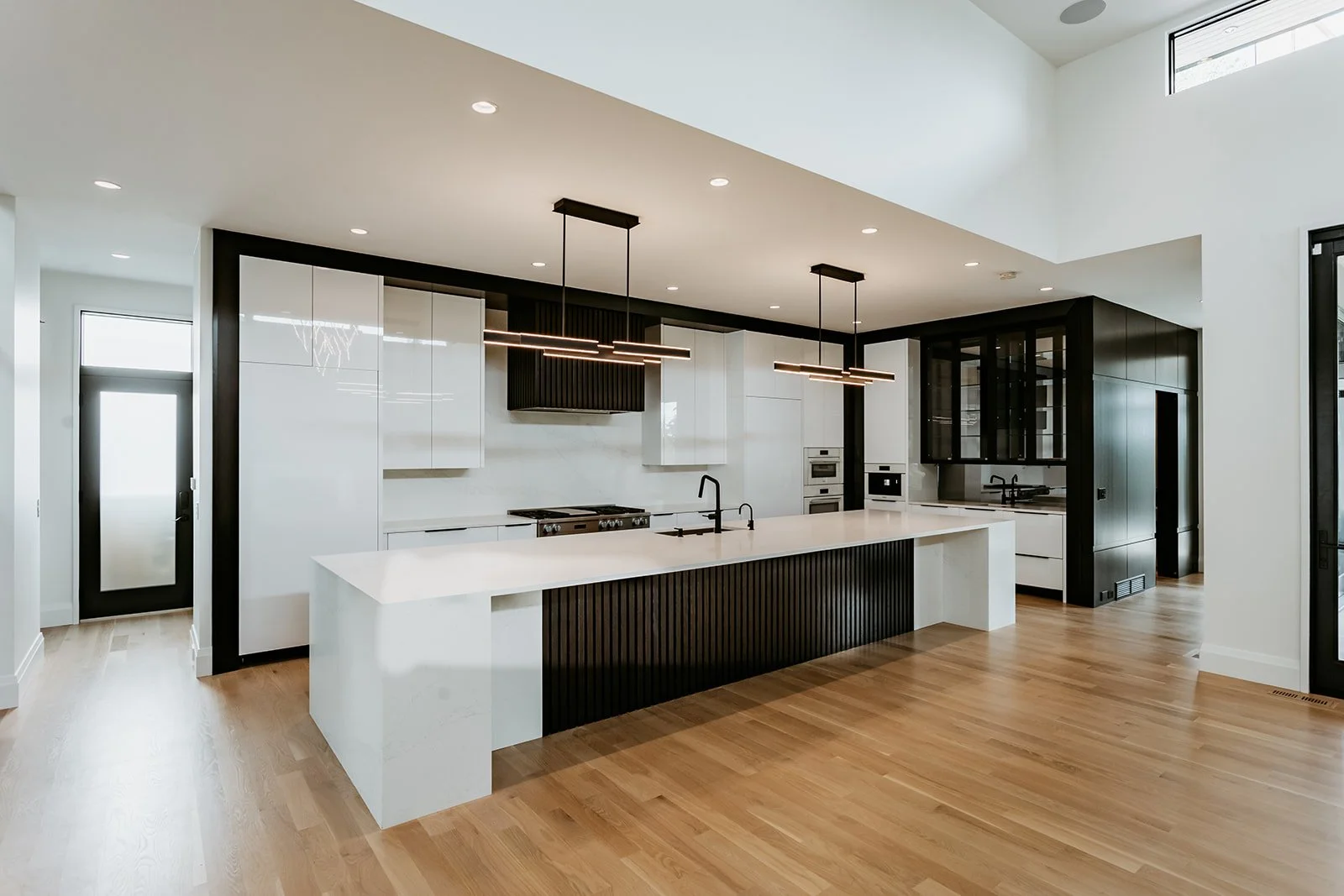 SAM 3630 Kitchen.jpg