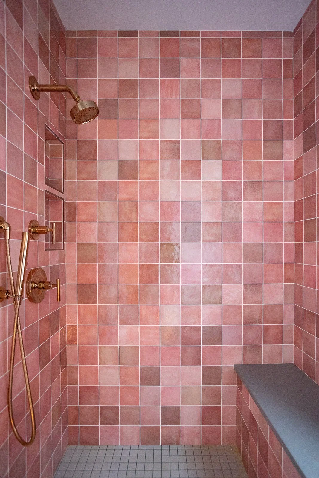 SAM 3817 Option 3 Kids Bath.jpg