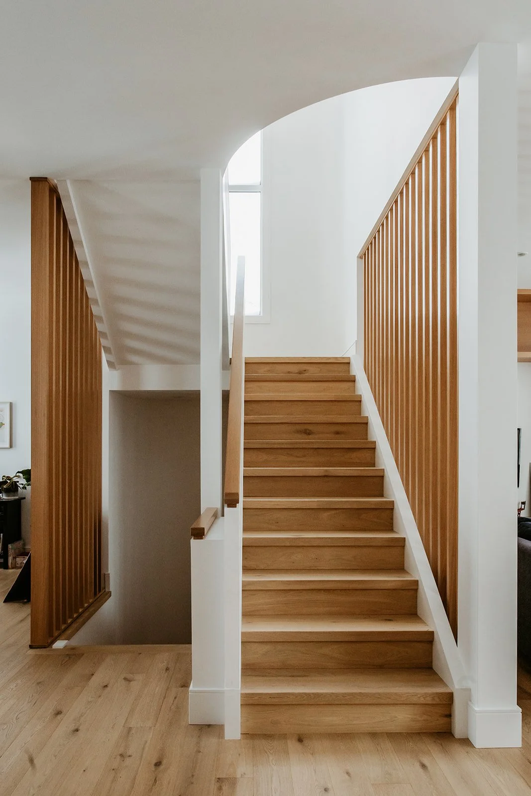 SAM 2135 Stairs 2.jpg