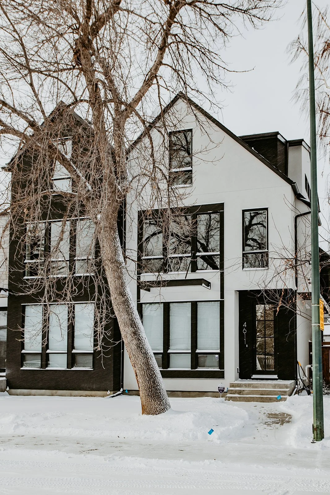 SAM 4611 Exterior.jpg