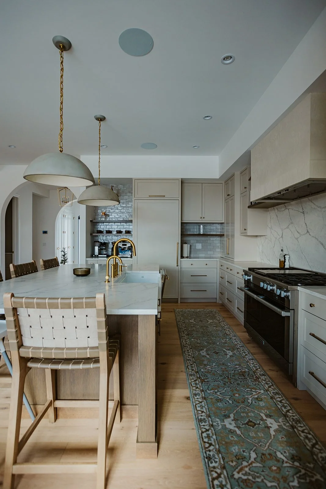 SAM 2123 Kitchen 2.jpg