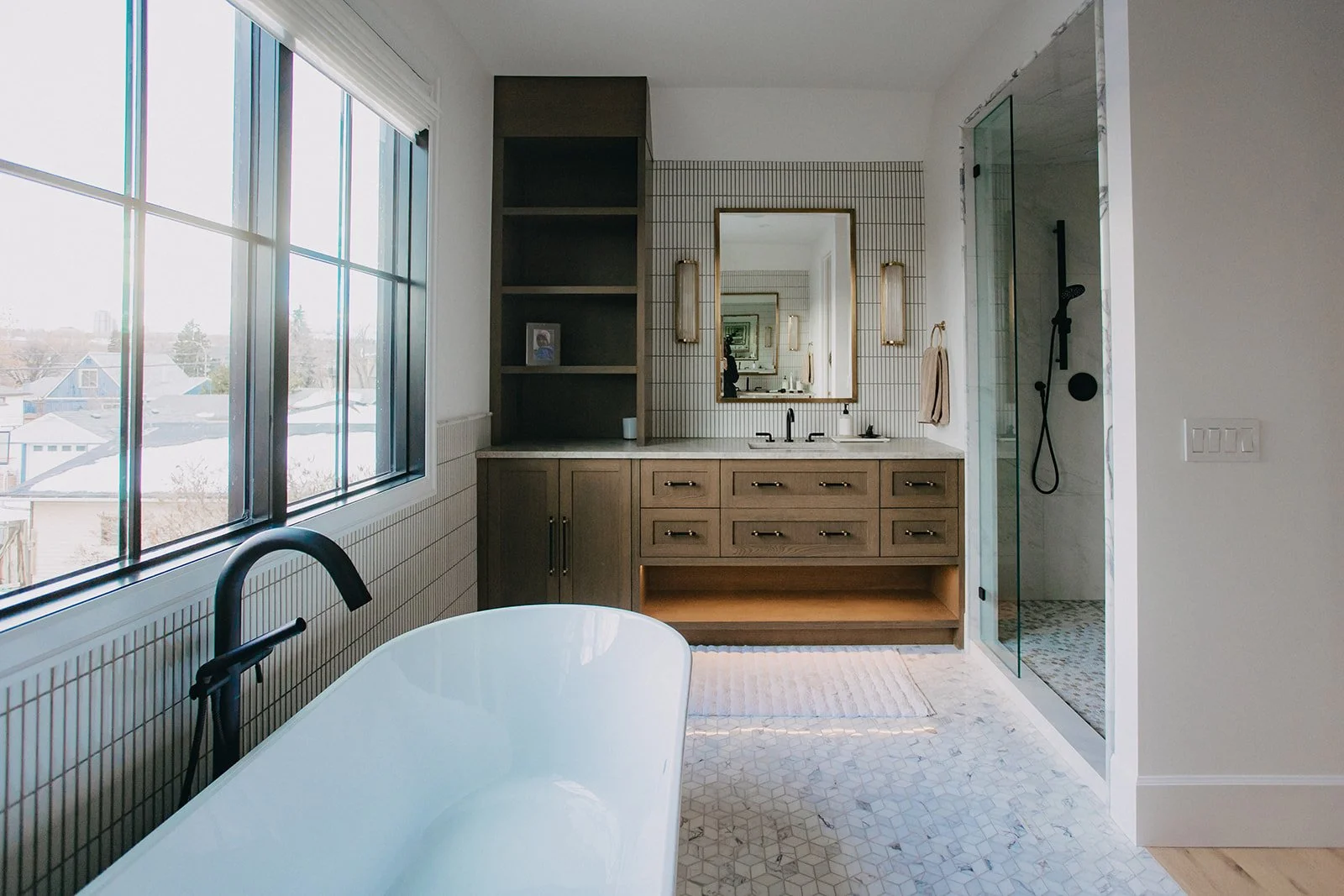 SAM 2123 ensuite.jpg