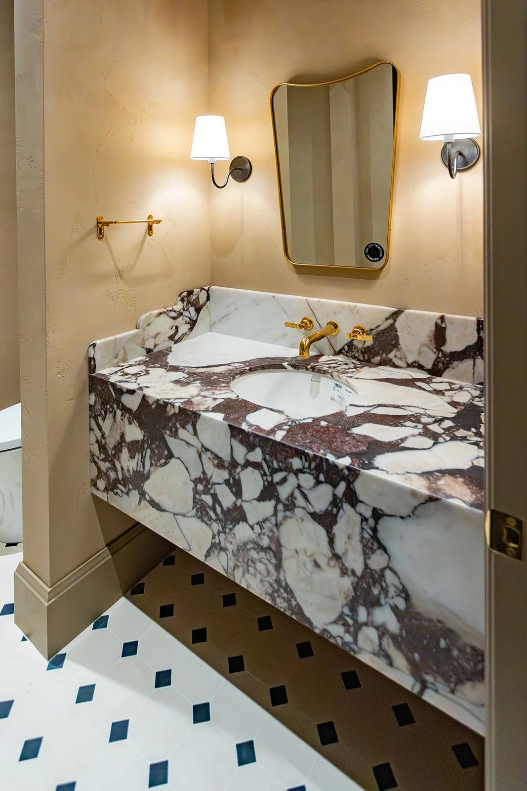 SAM 3426 Opt 1 powder.jpg