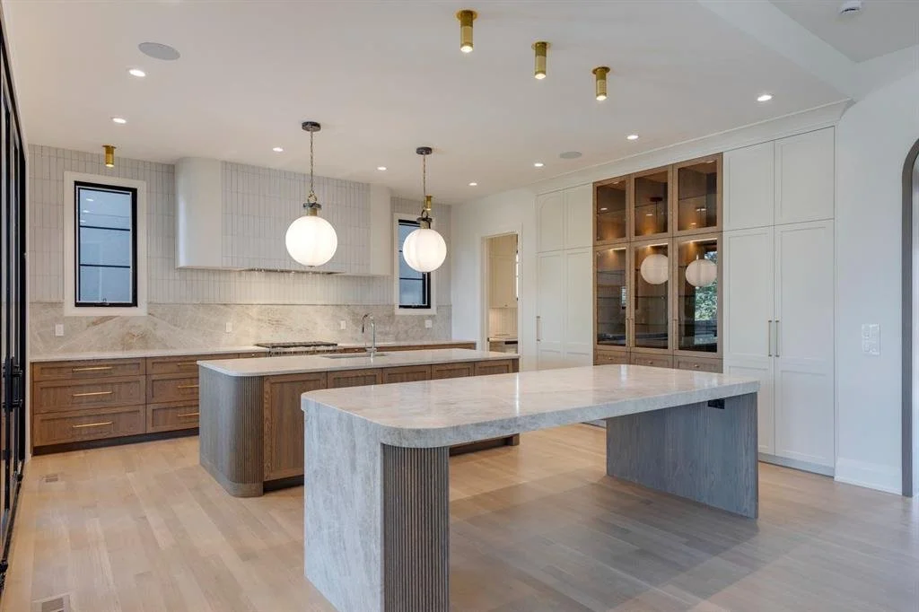 SAM 1419 Kitchen.jpg